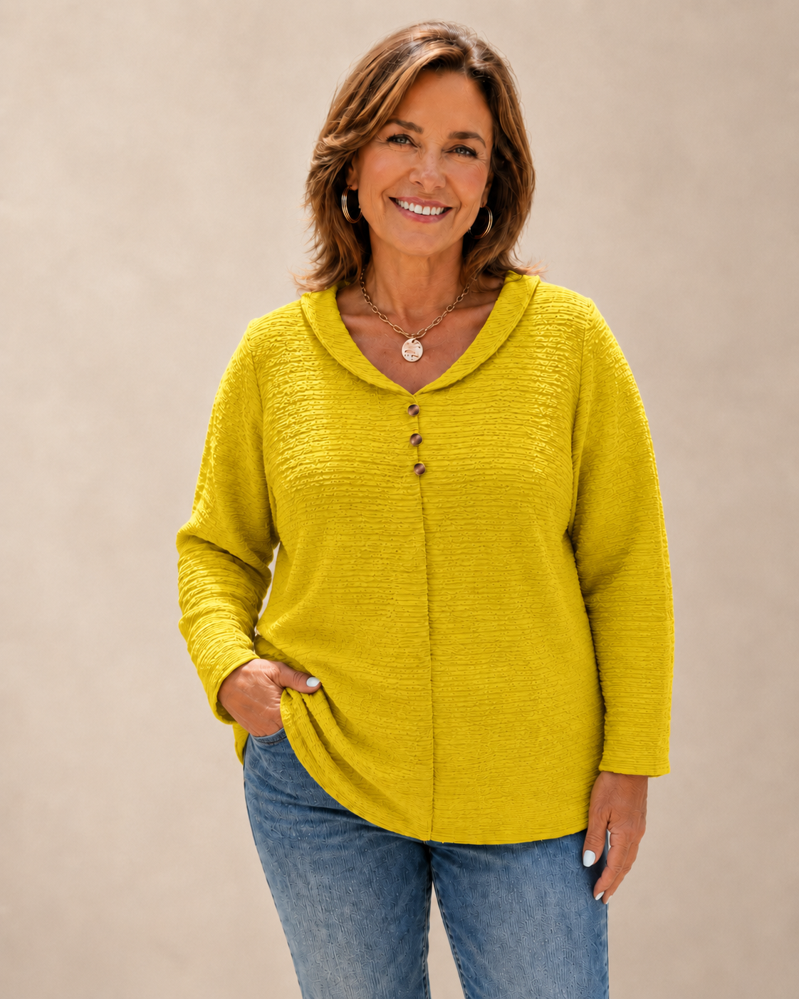 DIANA | The Elegant Loose-Fit Top Made for Comfortable Everyday Style